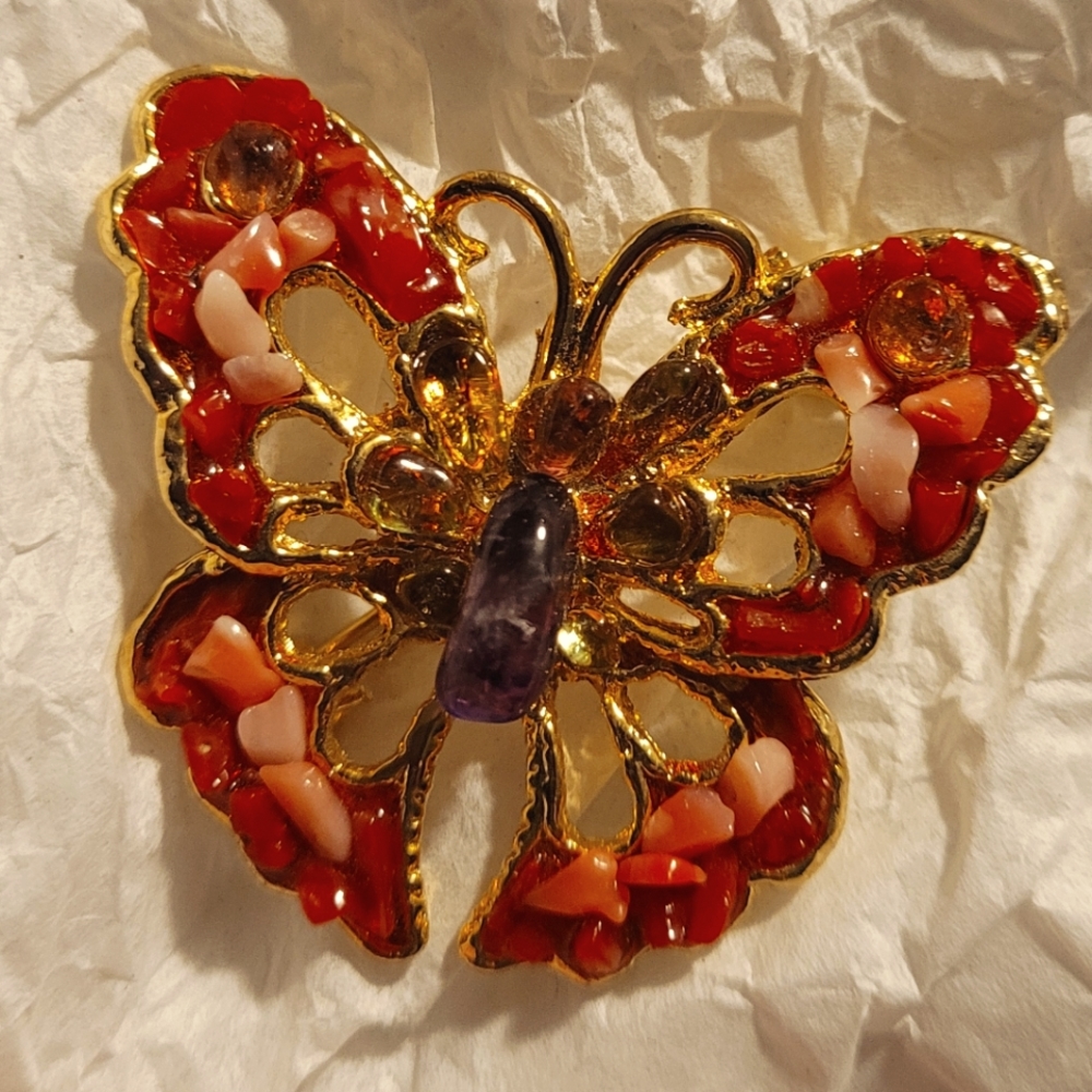 Brooch